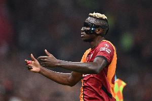 记者：奥斯梅恩与加拉塔萨雷就一份3+1合同达成协议