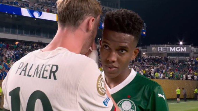 凯发K8手机端、APP下载、流畅界面、智能推荐、高效操作-迫不及待！帕尔默赛后和埃斯特旺耳语，这对未来队友会说什么？