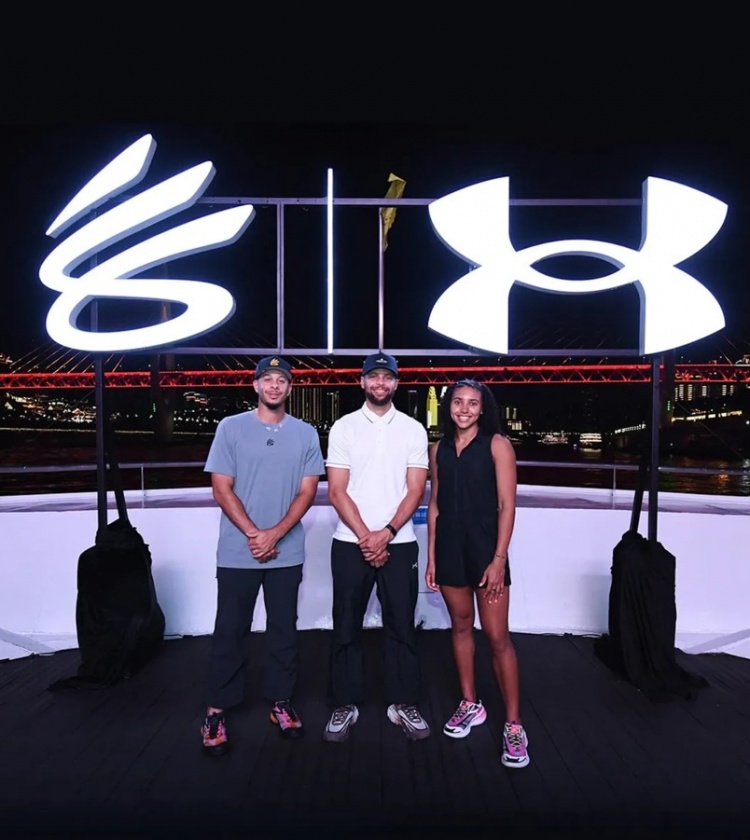 凯发K8手机端、APP下载、流畅界面、智能推荐、高效操作-库里社媒晒出一大波中国行图片&amp;视频：这里的能量不可思议