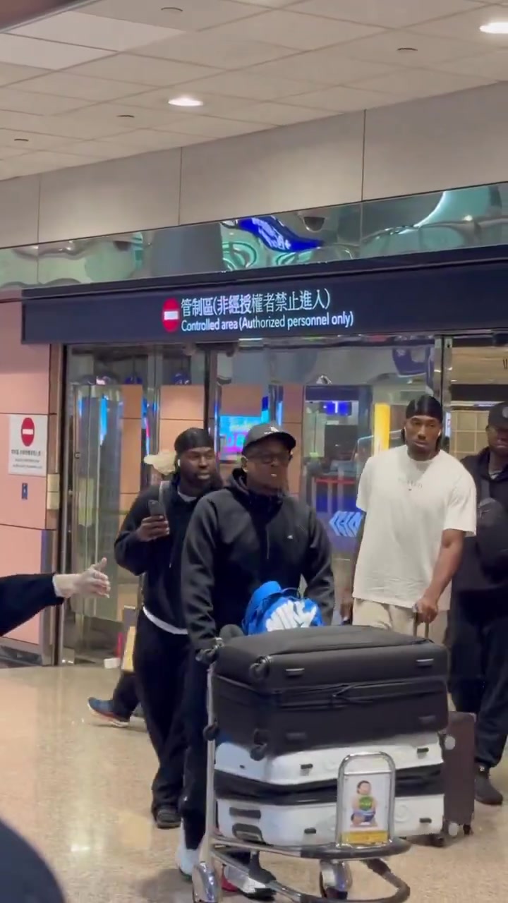 凯发K8手机端、APP下载、流畅界面、智能推荐、高效操作-莱昂纳德中国之旅收官，现已抵达台湾站